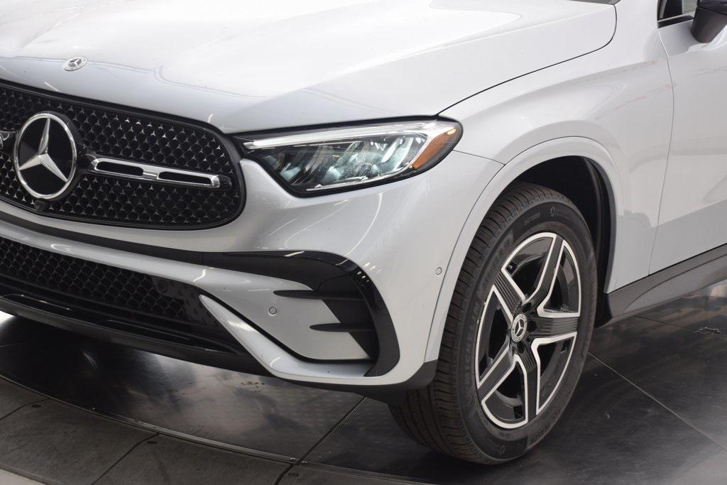 new 2025 Mercedes-Benz GLC 300 car, priced at $65,205