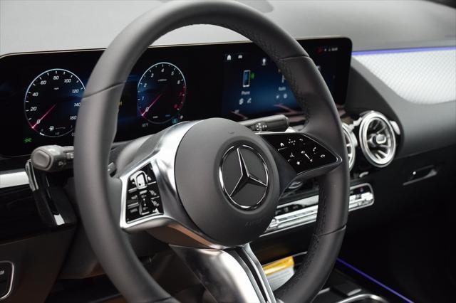 new 2025 Mercedes-Benz GLA 250 car, priced at $44,620