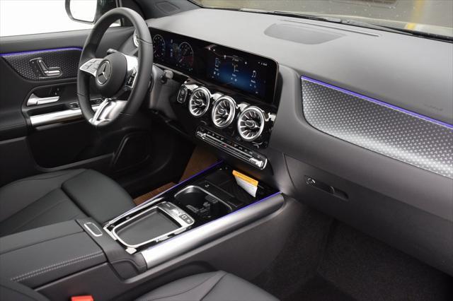 new 2025 Mercedes-Benz GLA 250 car, priced at $44,620
