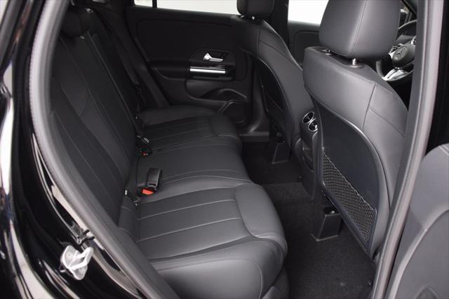 new 2025 Mercedes-Benz GLA 250 car, priced at $44,620