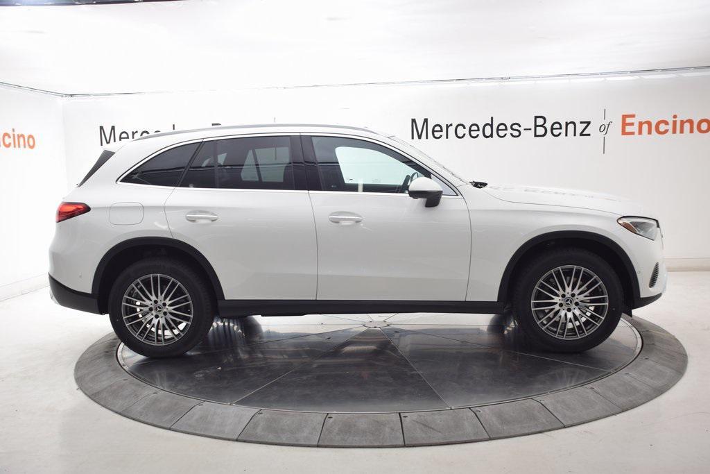 new 2025 Mercedes-Benz GLC 300 car, priced at $54,915