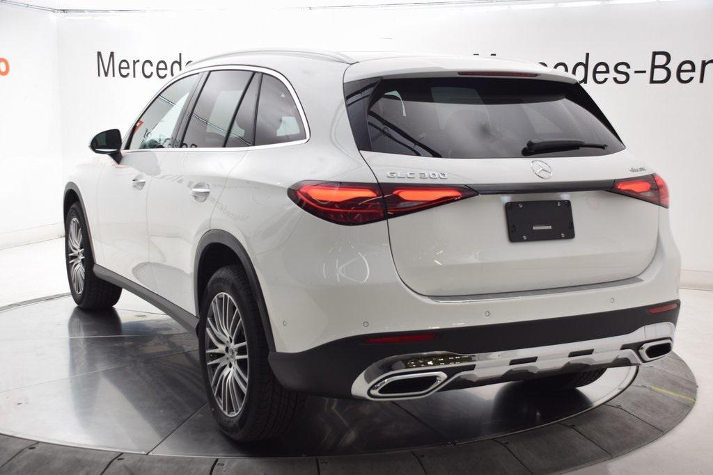 new 2025 Mercedes-Benz GLC 300 car, priced at $54,915
