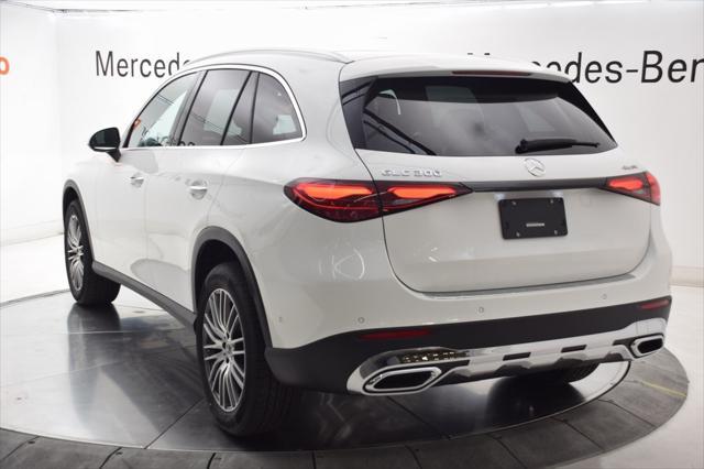 new 2025 Mercedes-Benz GLC 300 car, priced at $54,915