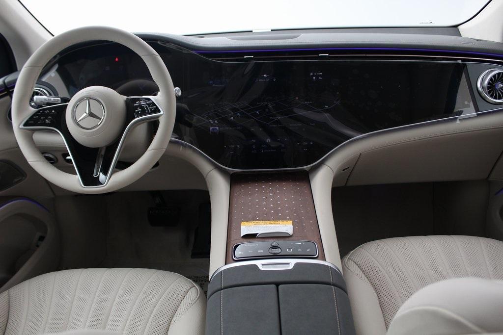 new 2024 Mercedes-Benz EQS 450 car, priced at $114,845