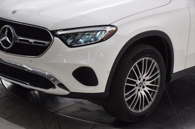 new 2025 Mercedes-Benz GLC 300 car, priced at $55,625