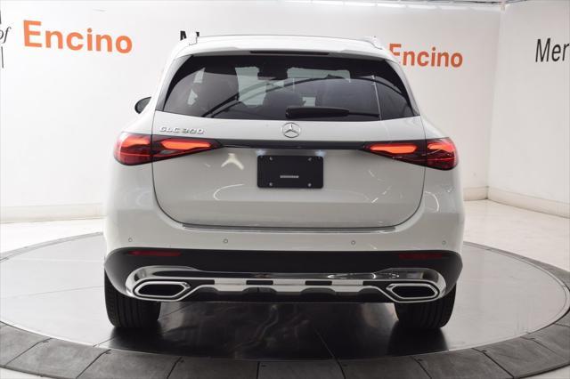 new 2025 Mercedes-Benz GLC 300 car, priced at $55,625