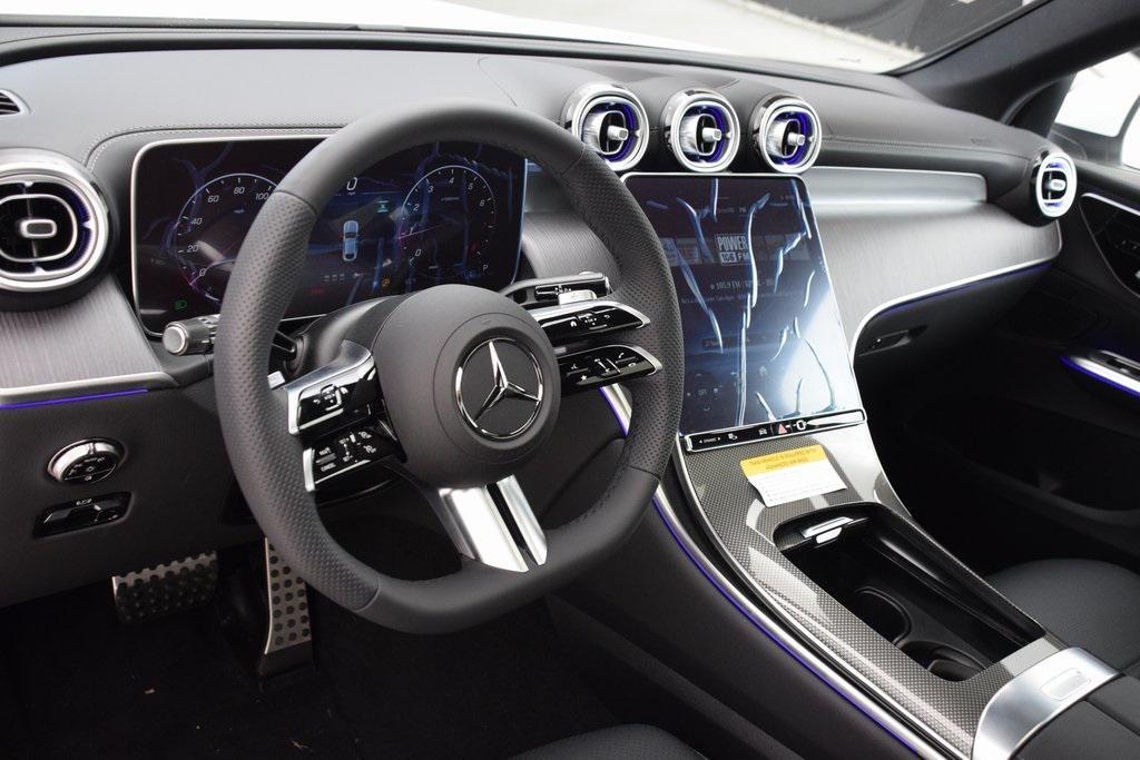 new 2025 Mercedes-Benz GLC 300 car, priced at $64,255