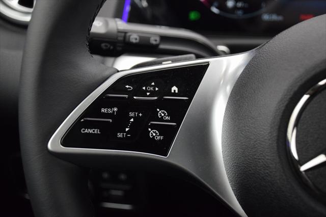 new 2025 Mercedes-Benz GLB 250 car, priced at $47,420