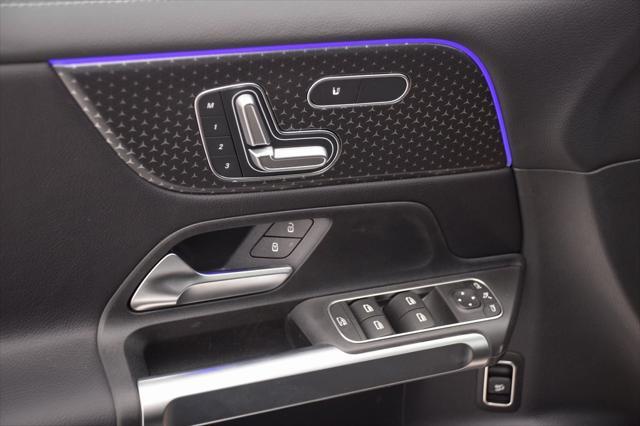 new 2025 Mercedes-Benz GLB 250 car, priced at $47,420