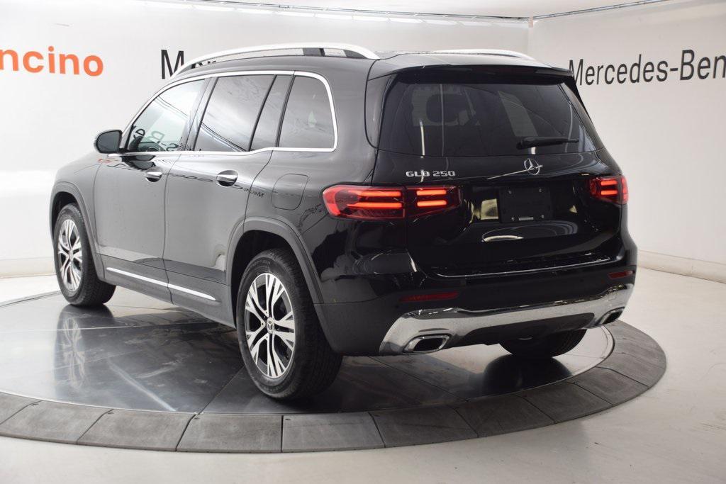 new 2025 Mercedes-Benz GLB 250 car, priced at $47,420