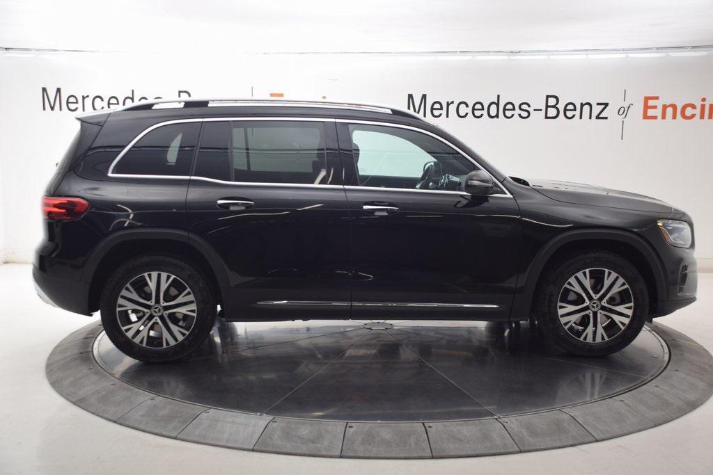 new 2025 Mercedes-Benz GLB 250 car, priced at $47,420