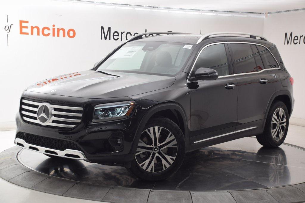 new 2025 Mercedes-Benz GLB 250 car, priced at $47,420