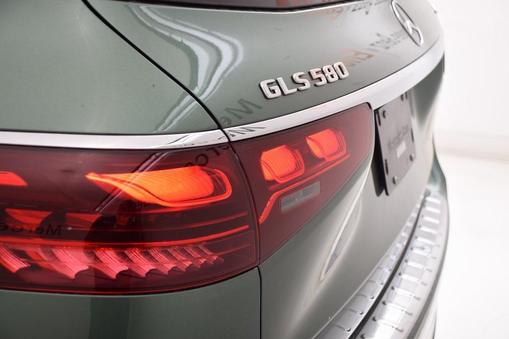 new 2025 Mercedes-Benz GLS 580 car, priced at $128,995
