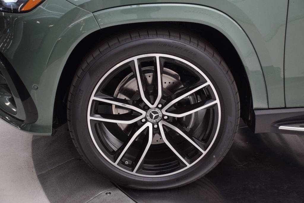 new 2025 Mercedes-Benz GLS 580 car, priced at $128,995