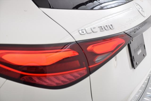 new 2025 Mercedes-Benz GLC 300 car, priced at $53,225