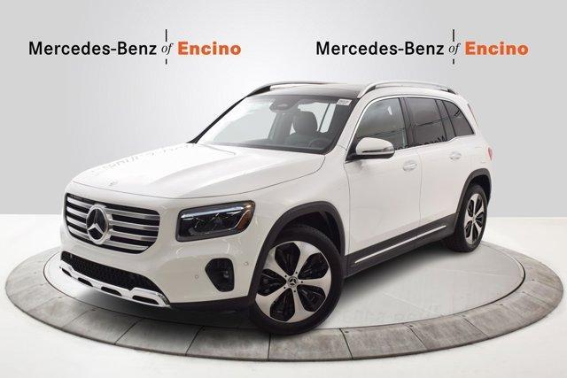 new 2024 Mercedes-Benz GLB 250 car, priced at $49,520