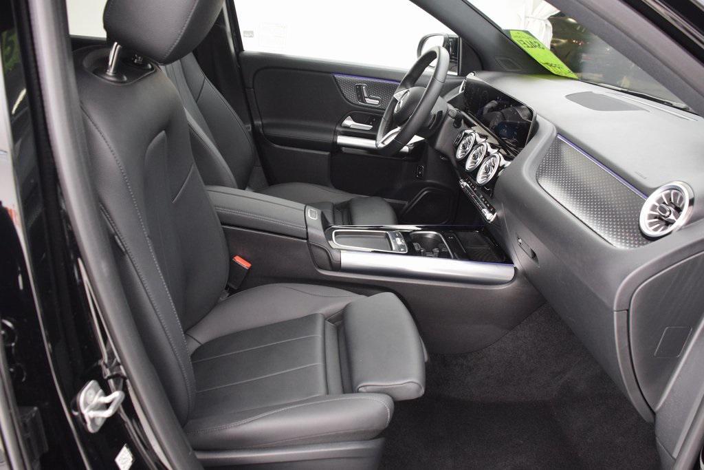 used 2025 Mercedes-Benz GLA 250 car, priced at $35,997
