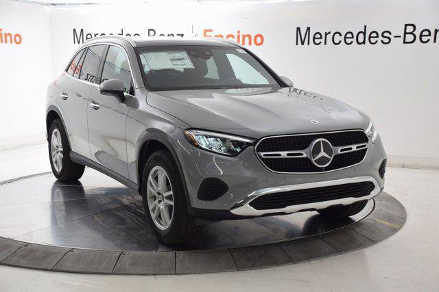 new 2025 Mercedes-Benz GLC 300 car, priced at $60,725