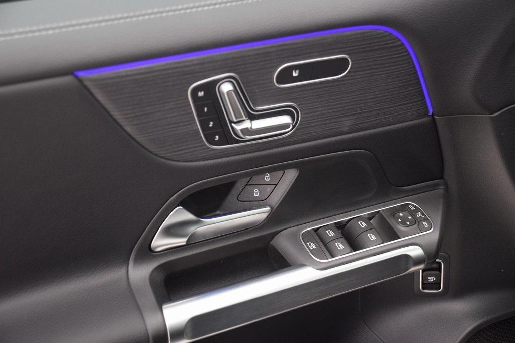 new 2026 Mercedes-Benz GLB 250 car, priced at $49,990