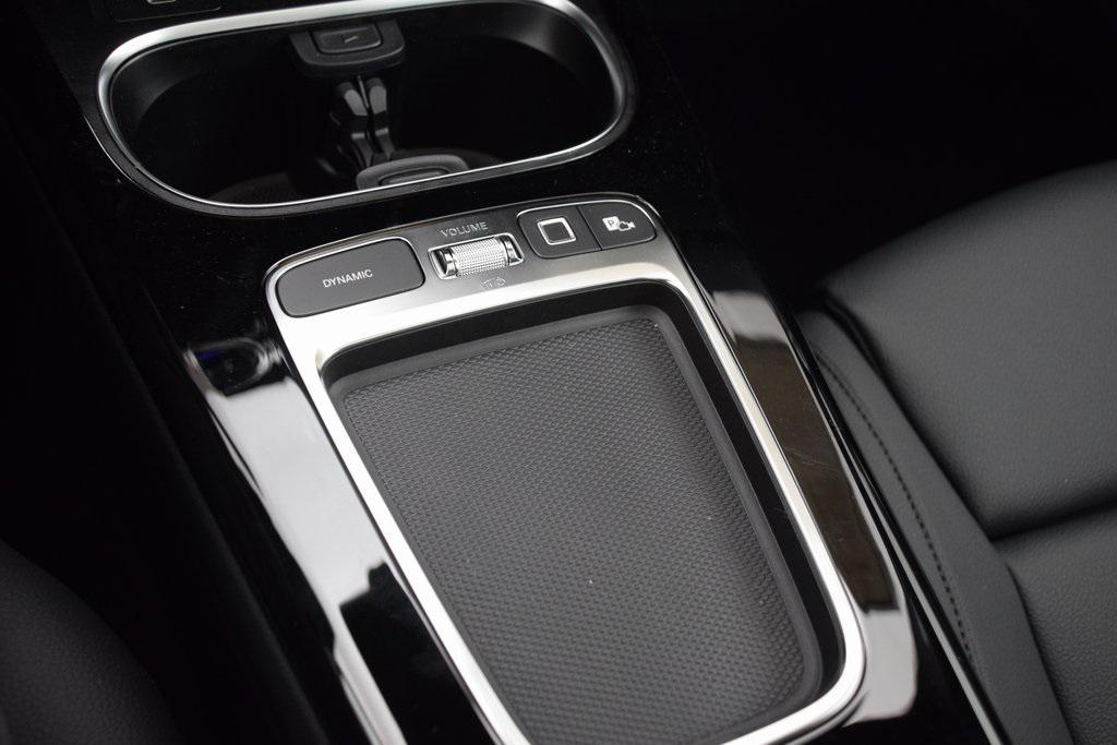 new 2025 Mercedes-Benz CLA 250 car, priced at $46,220