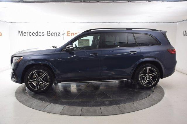 new 2024 Mercedes-Benz GLS 450 car