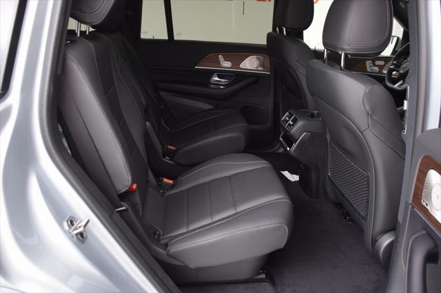 new 2025 Mercedes-Benz GLS 450 car, priced at $95,915