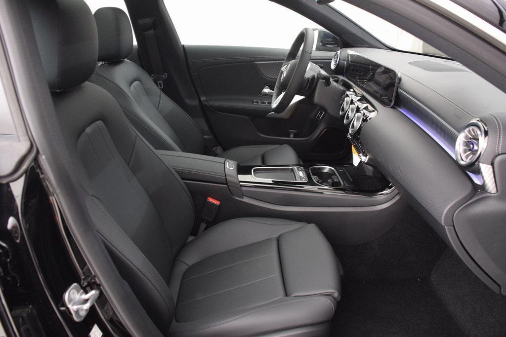 new 2025 Mercedes-Benz CLA 250 car, priced at $50,395