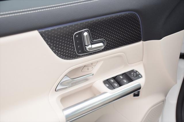 new 2025 Mercedes-Benz GLA 250 car, priced at $46,470