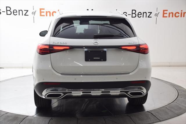 new 2025 Mercedes-Benz GLC 300 car, priced at $53,725