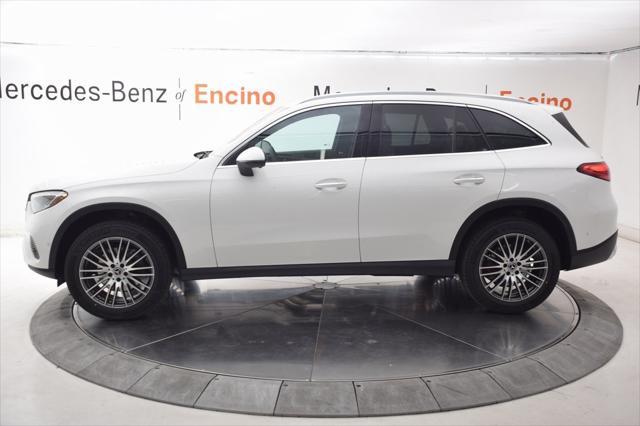 new 2025 Mercedes-Benz GLC 300 car, priced at $53,725