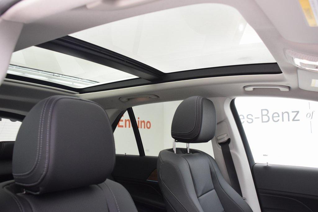 new 2025 Mercedes-Benz GLE 350 car, priced at $72,095