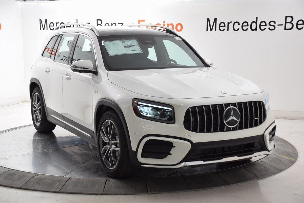 new 2025 Mercedes-Benz AMG GLB 35 car, priced at $61,720