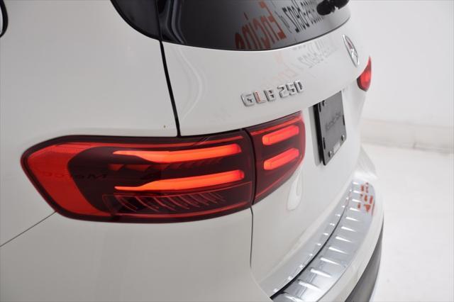 new 2025 Mercedes-Benz GLB 250 car, priced at $48,920