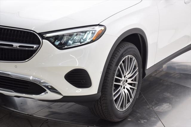 new 2025 Mercedes-Benz GLC 300 car, priced at $54,695