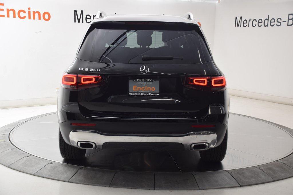 used 2022 Mercedes-Benz GLB 250 car, priced at $25,999