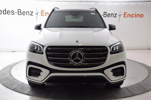 new 2024 Mercedes-Benz GLS 580 car