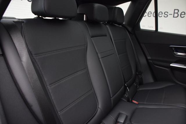 new 2025 Mercedes-Benz GLC 300 car, priced at $52,625