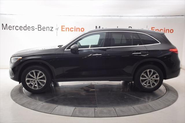 new 2025 Mercedes-Benz GLC 300 car, priced at $52,625