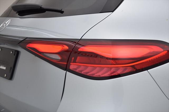 new 2025 Mercedes-Benz GLC 300 car, priced at $52,075