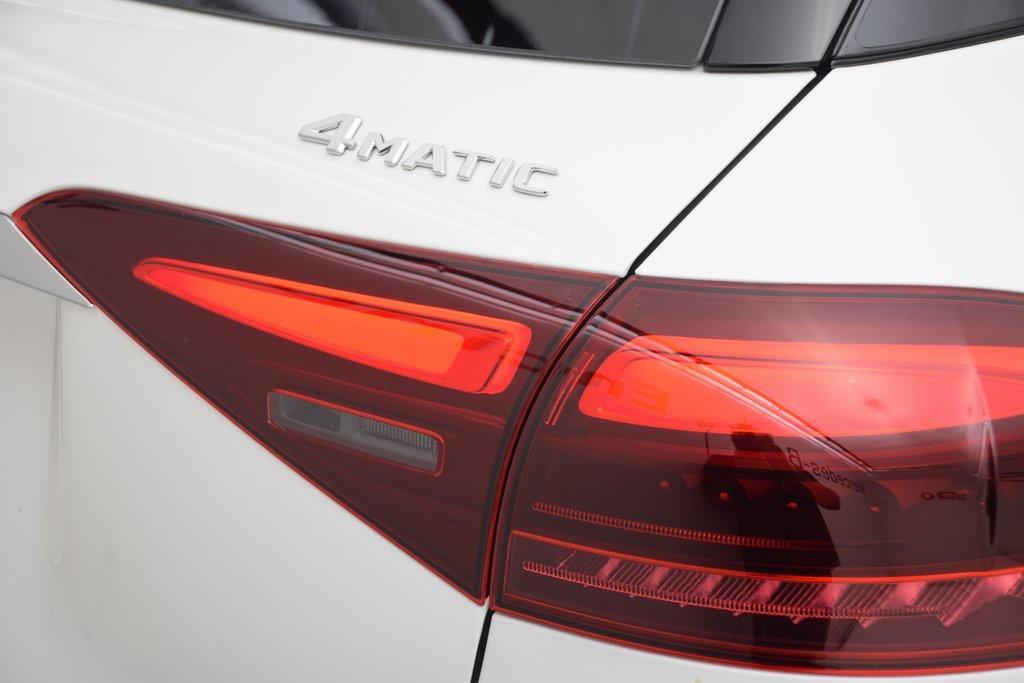 new 2025 Mercedes-Benz GLE 450 car, priced at $84,530