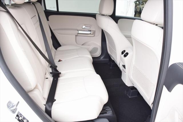 new 2025 Mercedes-Benz GLB 250 car, priced at $47,145