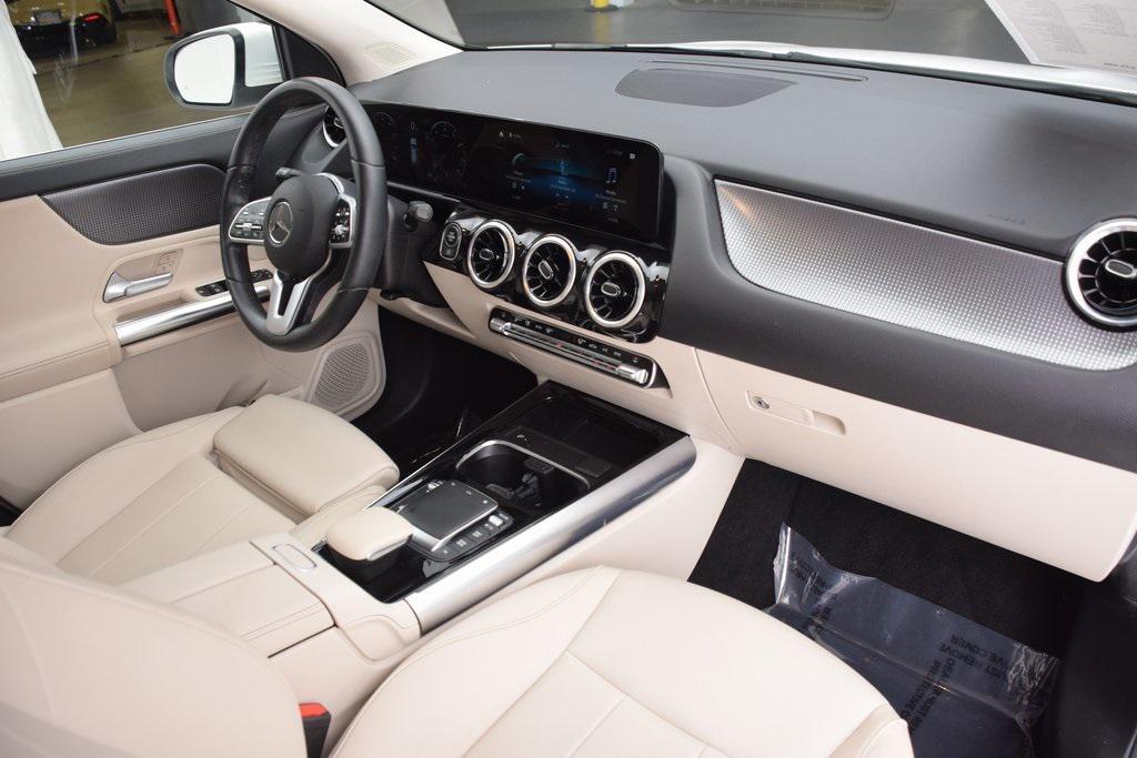 used 2022 Mercedes-Benz GLA 250 car, priced at $25,998