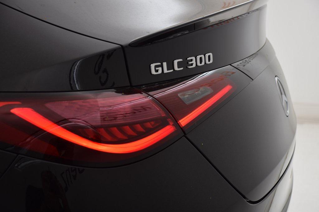 new 2025 Mercedes-Benz GLC 300 car, priced at $65,005