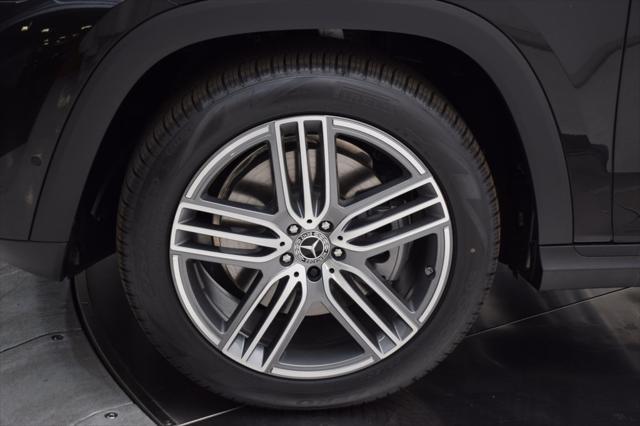 new 2025 Mercedes-Benz GLS 450 car, priced at $91,945
