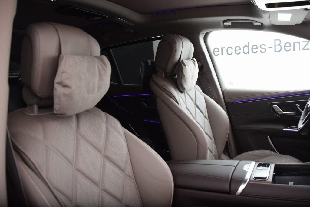 new 2024 Mercedes-Benz Maybach EQS 680 car, priced at $198,120