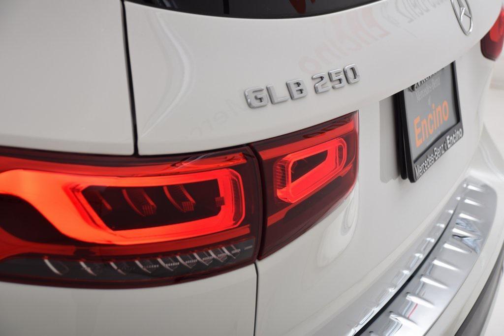 used 2021 Mercedes-Benz GLB 250 car, priced at $26,997