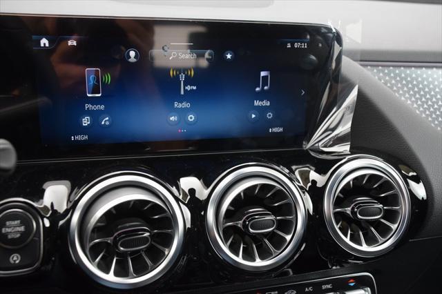 new 2025 Mercedes-Benz GLA 250 car, priced at $44,620