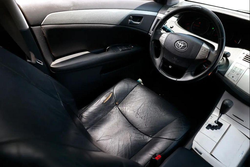 used 2006 Toyota Avalon car, priced at $3,900