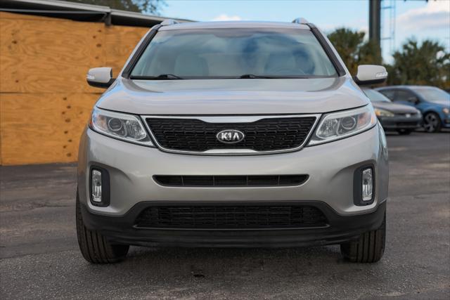 used 2014 Kia Sorento car, priced at $5,900