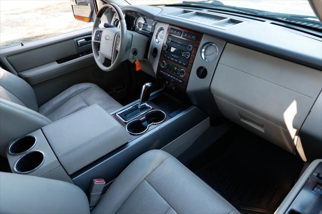 used 2008 Ford Expedition car, priced at $5,500